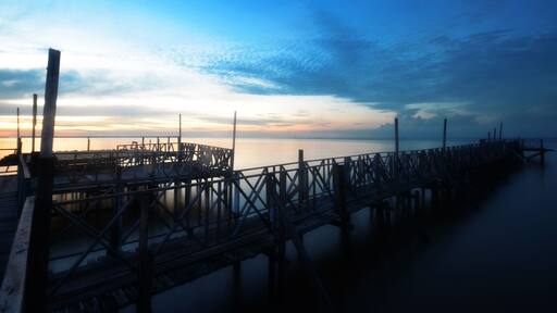 Tanjung Sepat lover jetty in the morning light