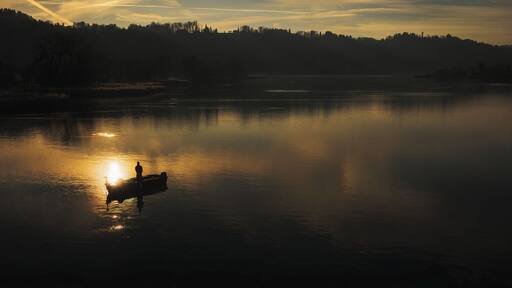 Very calm and beautiful lake close to Bern, plenty of walking paths of different difficulties is available around the area too!