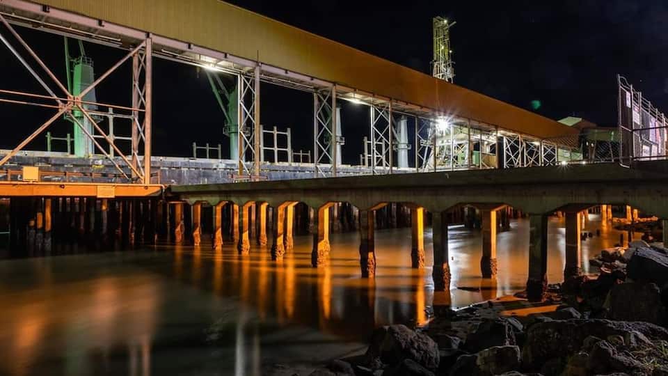 This is the ship loading section at the Port