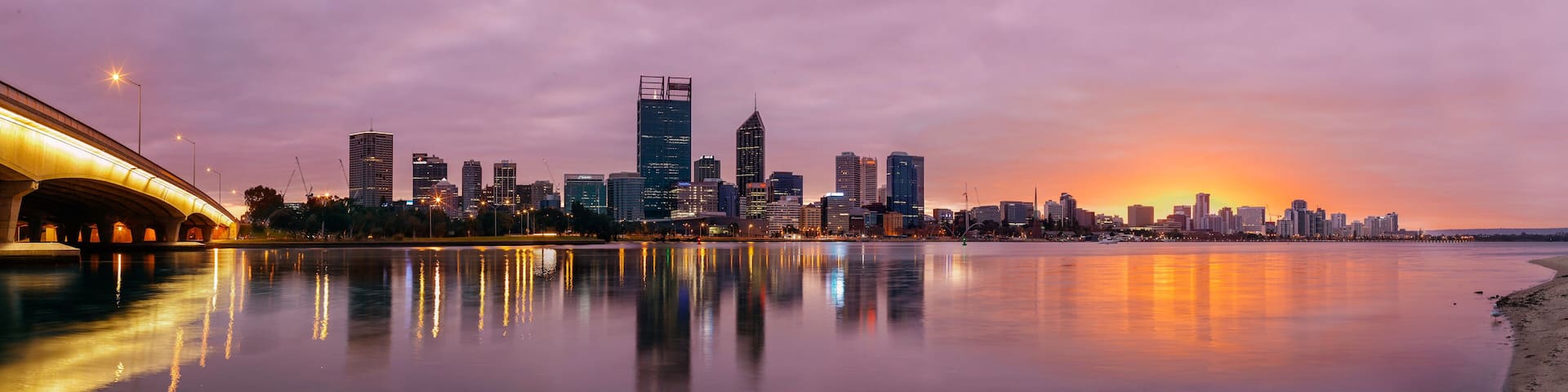 Spectacular sunrise over the city of Perth, Australia