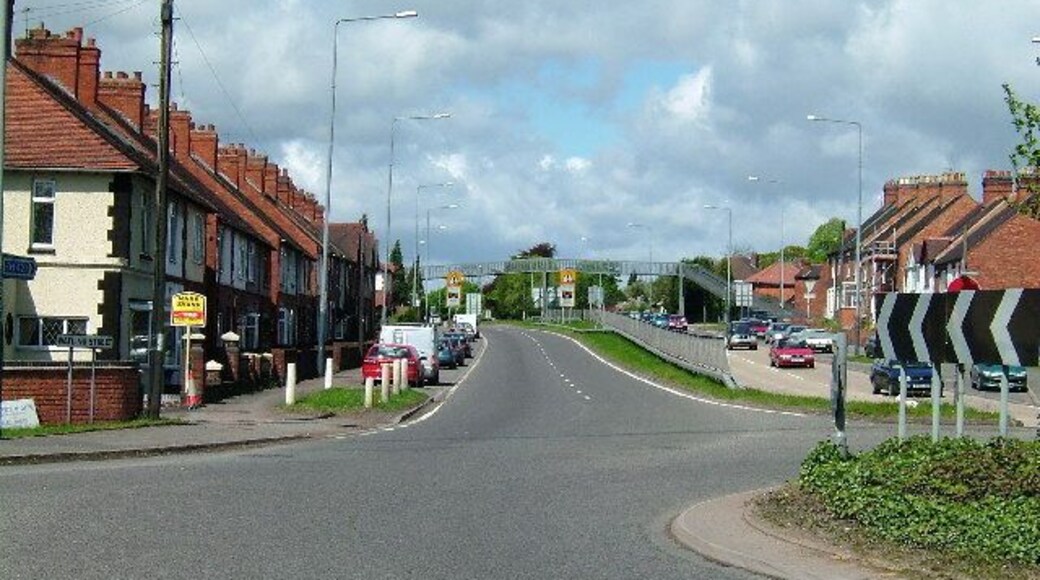 Dordon on the A5. This is the busy A5 looking towards Tamworth.