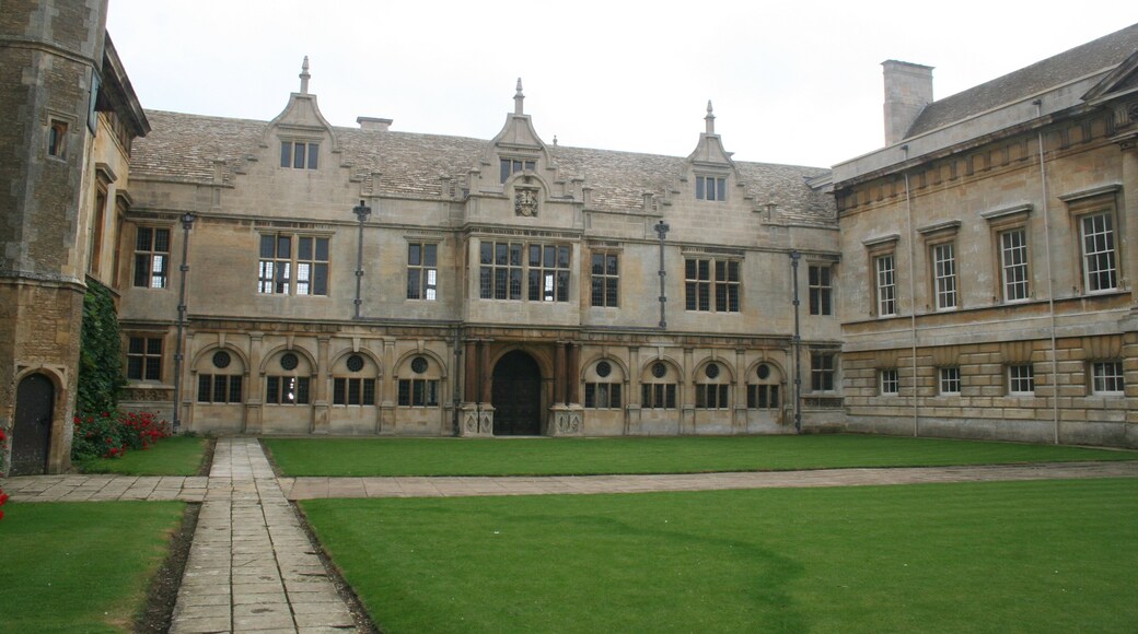 Apethorpe Main Courtyard - see metadat
