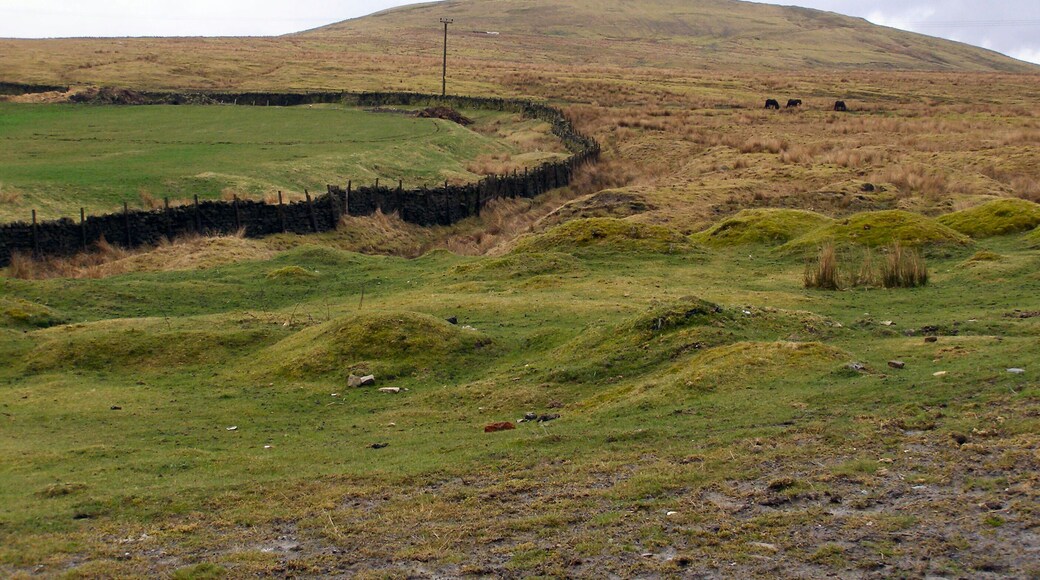 View towards Brownhill From the moorland track near to Lobden Golf Club.