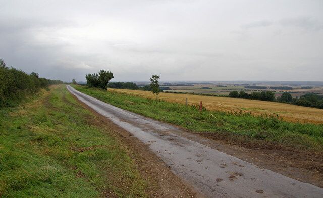 Middlegate near Bonby At this point the road is running between the 80m and 85m contours.