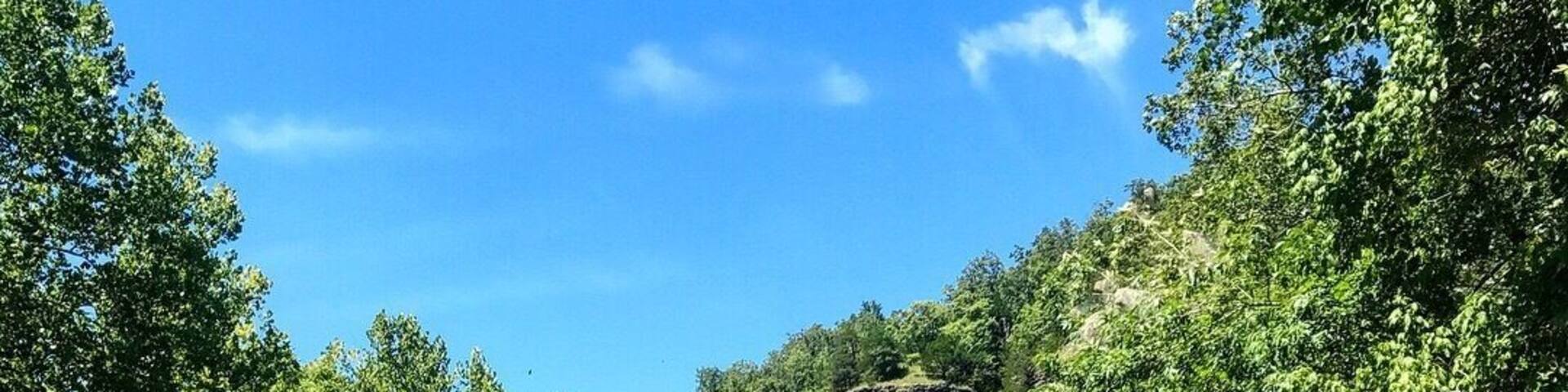 Such a pretty section of the River. Climbing options near by.
#river #Missouri #roadtrip #hiking #fishing