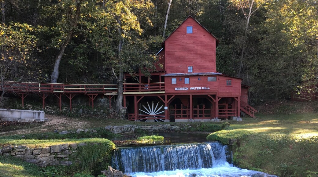 One of Missouri's iconic photography landscapes near Sycamore. Morning for shade, afternoon for full sun.