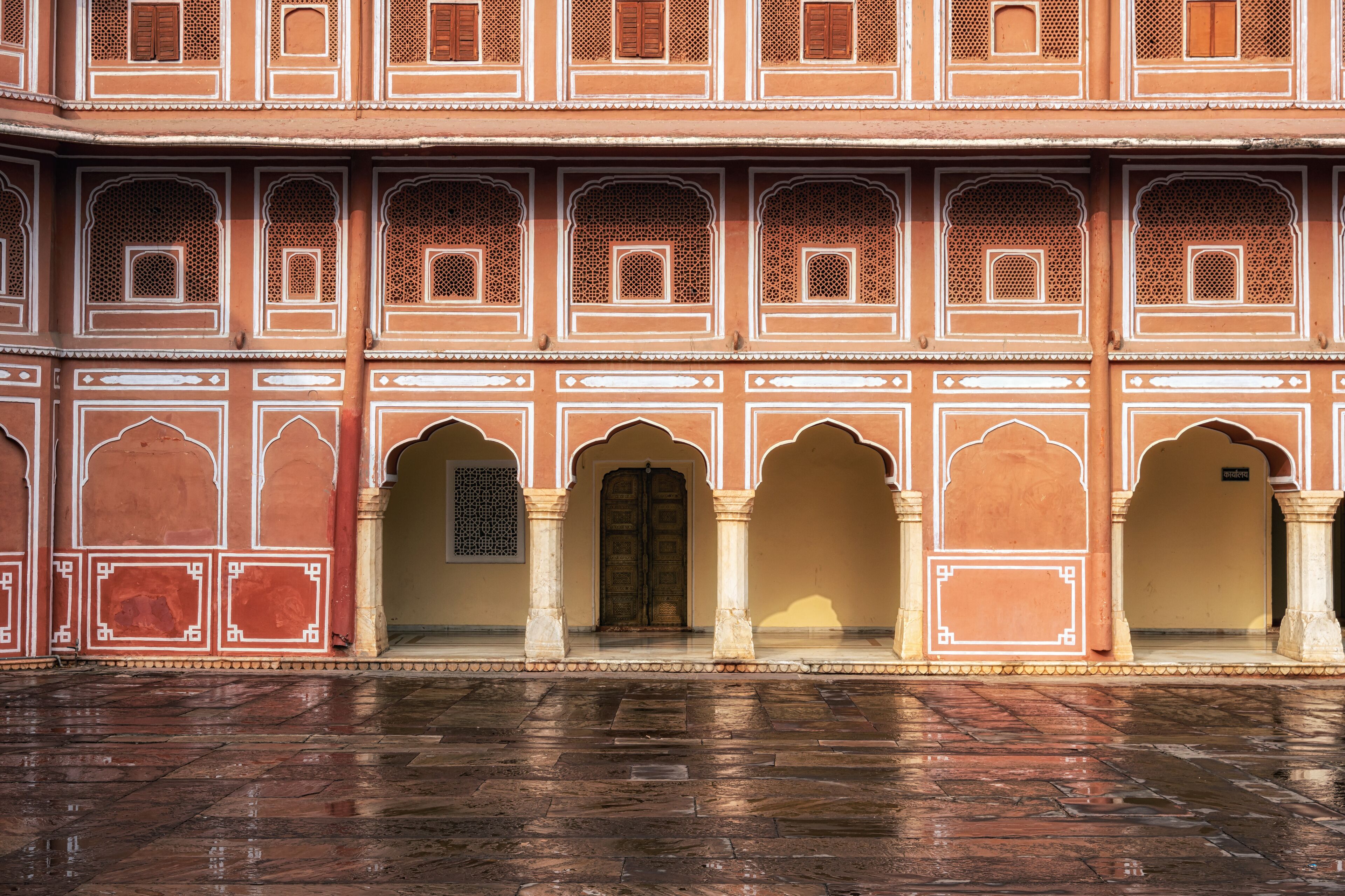 sarvato bhadra diwan e khas courtyard close up