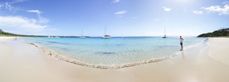 Tourist at scenic Long Beach Jervis Bay