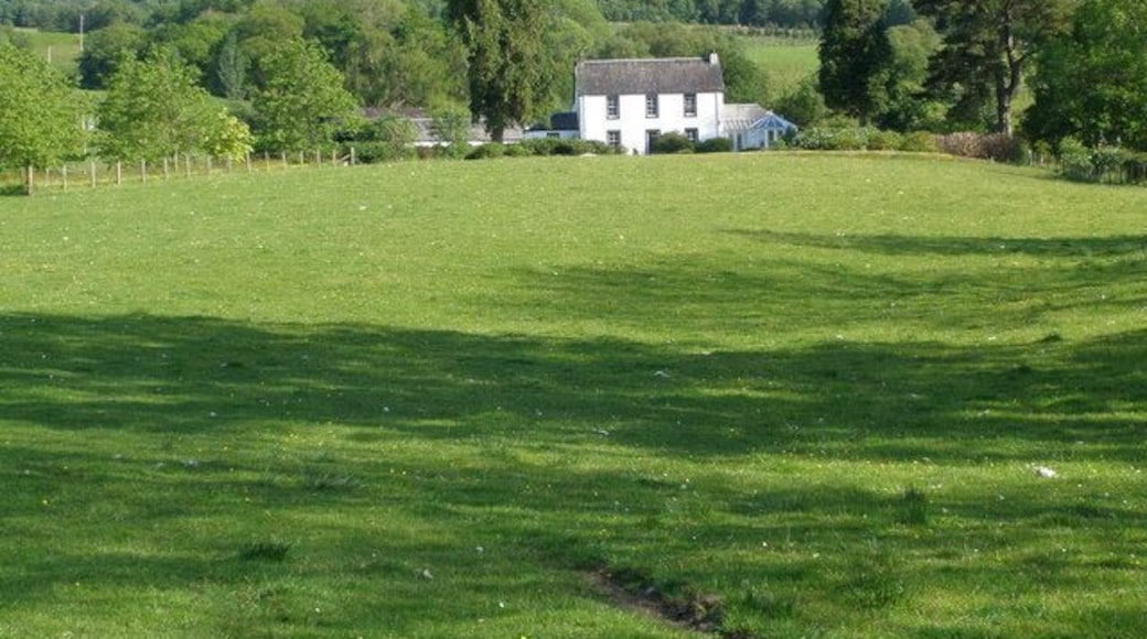 Ardno House from the estate road