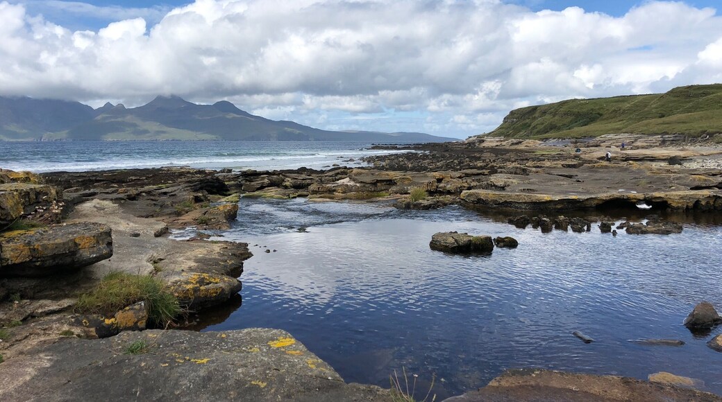 I spent a whole day just on this beach on the Isle of Eigg. It is truly a geology and a photography paradise. We were lucky to have a day full of sun and times shade that highlighted the landscape and it's incredible features.
You can get here via a ferry from Mallaig and can rent a bike from the port or take a good hike across the Isle.
These are pools formed by little rivers coming down from the mountain into the ocean. #lifeatexpedia #scotland
#scotland #lifeatexpedia