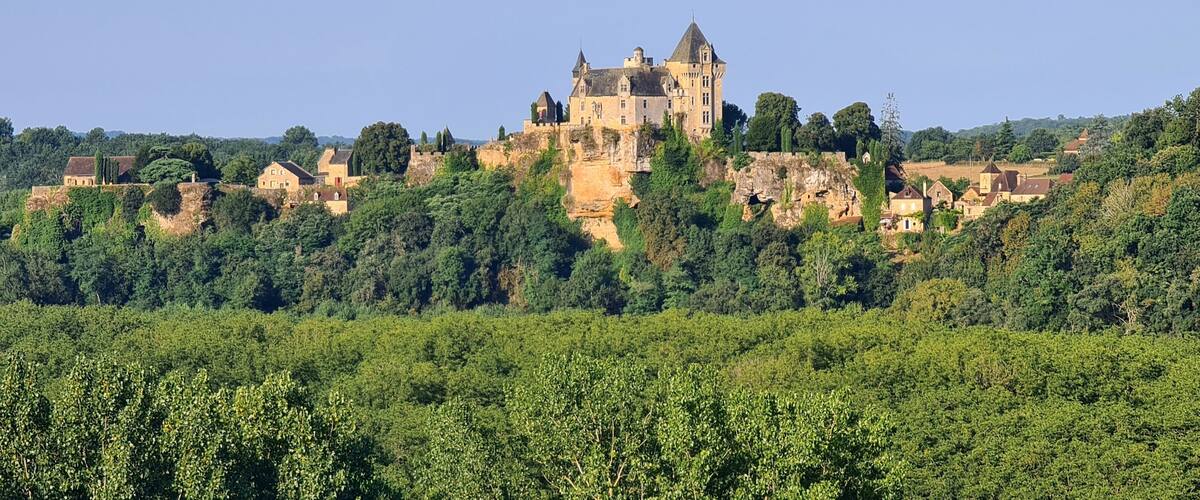 Chateau de Castelnaud next to the Dordogne river, Aquitaine, France