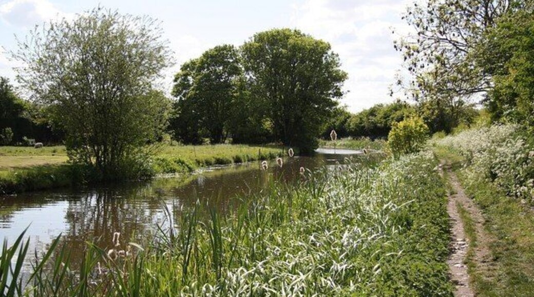 Trent Valley Way Long distance footpath beside the Chesterfield Canal, at Wharf Bridge in Misterton