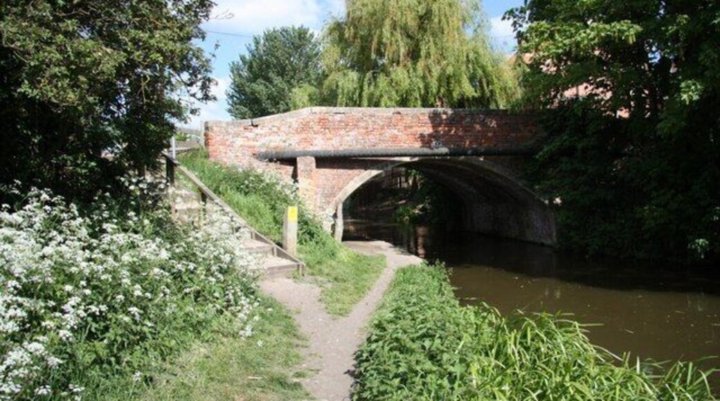 Wharf Bridge Wharf Bridge over the Chesterfield Canal at Misterton