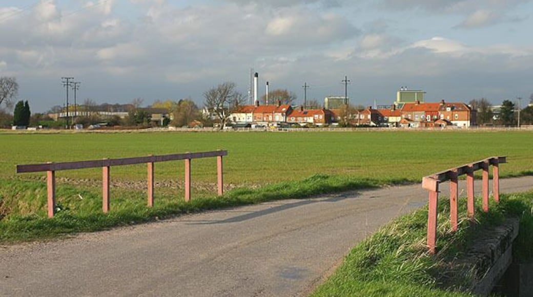 Thorntree Drain Bridge, Rawcliffe Bridge, East Riding of Yorkshire, England. The bridge over Thorntree Drain, on Moor Road at Rawcliffe Bridge. The houses of Rawcliffe Bridge are in the background.