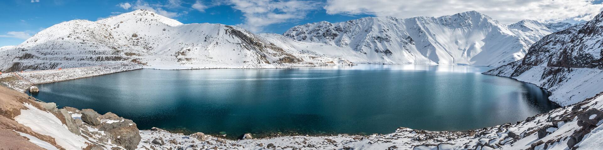Embalse del yeso on winter with snow