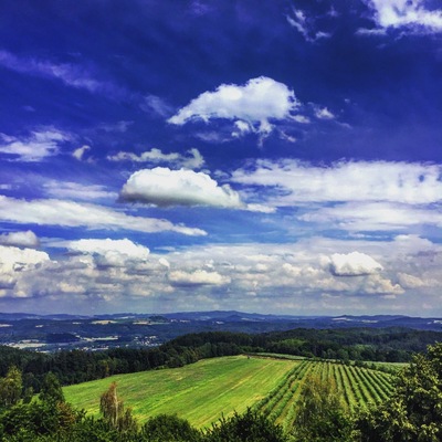 Czech paradise is the typical weekend away for Czechs that get outside of Prague for the weekend. Many outdoor activities like hiking and biking, and of course drinking beer #weekendgetaway #czechrepublic