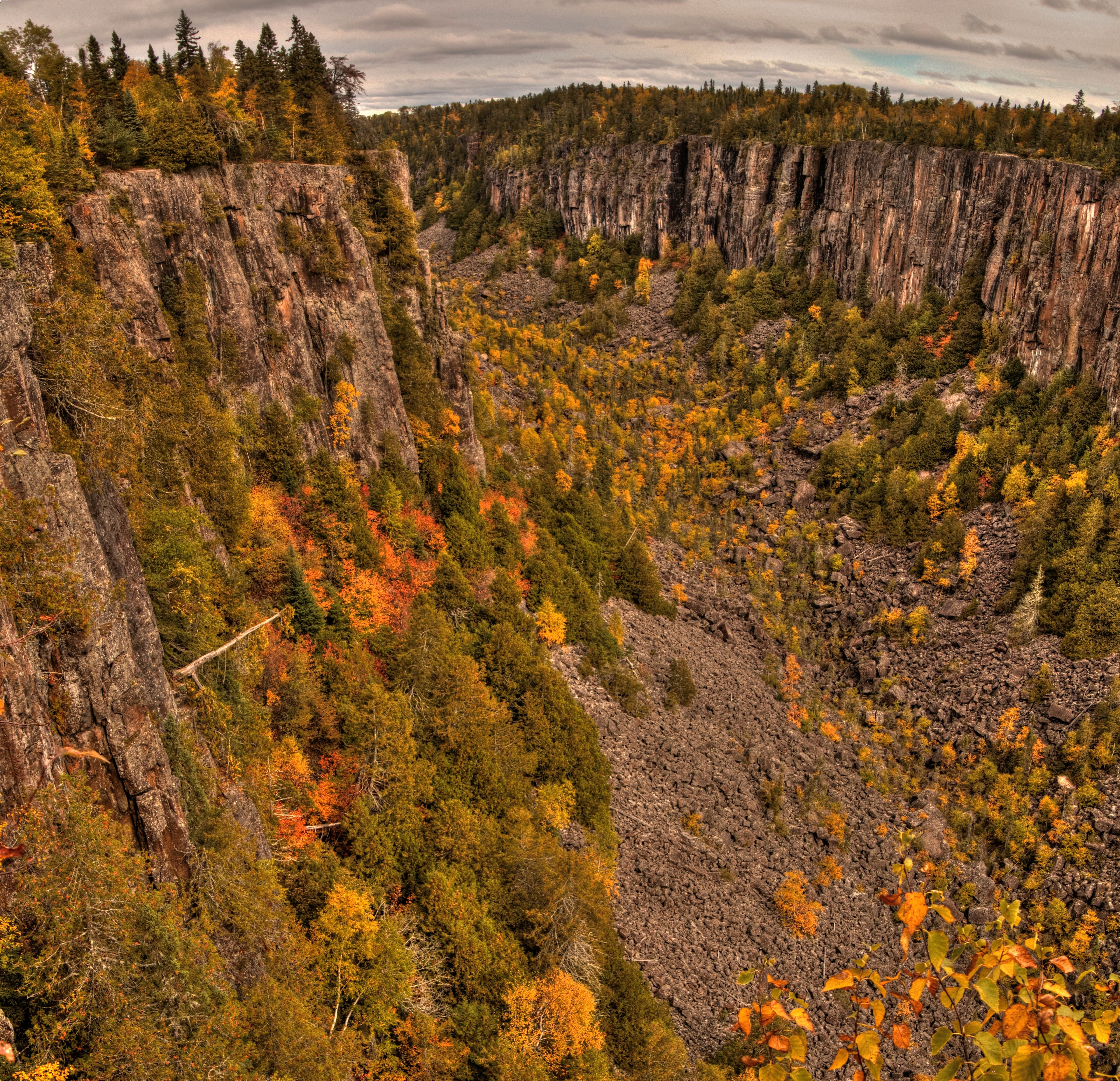 Ouimet canyon is a provincial Park in Northern Ontario by Thunder bay