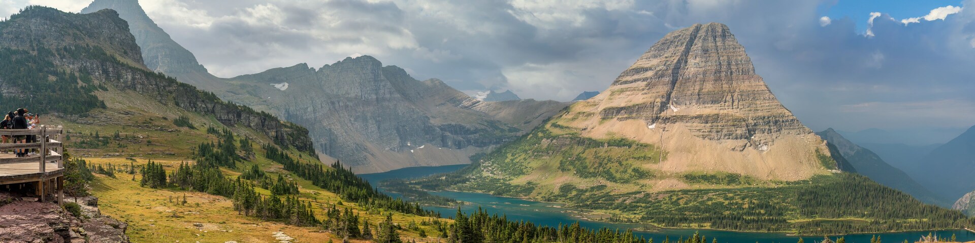 Glacier National Park panorama - Hidden Lake trail overlook viewing platform near Logan Pass on the Going to the Sun Road - view of Bearhat Mountain