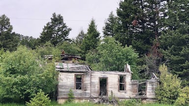 The city of Marysville was once predicted to surpass Helena in size but an economic downturn in 1895 put a halt to growth. The town has a few residents and businesses and wide variety of abandoned buildings.