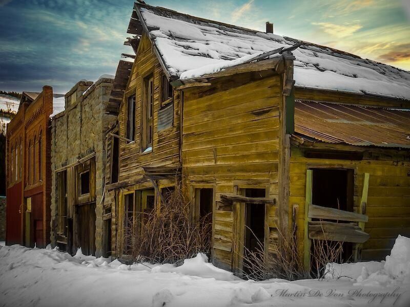Neat little ghost town in Western Montana close to Helena with a fabulous bar and grill. Right next to the Great Divide ski resort