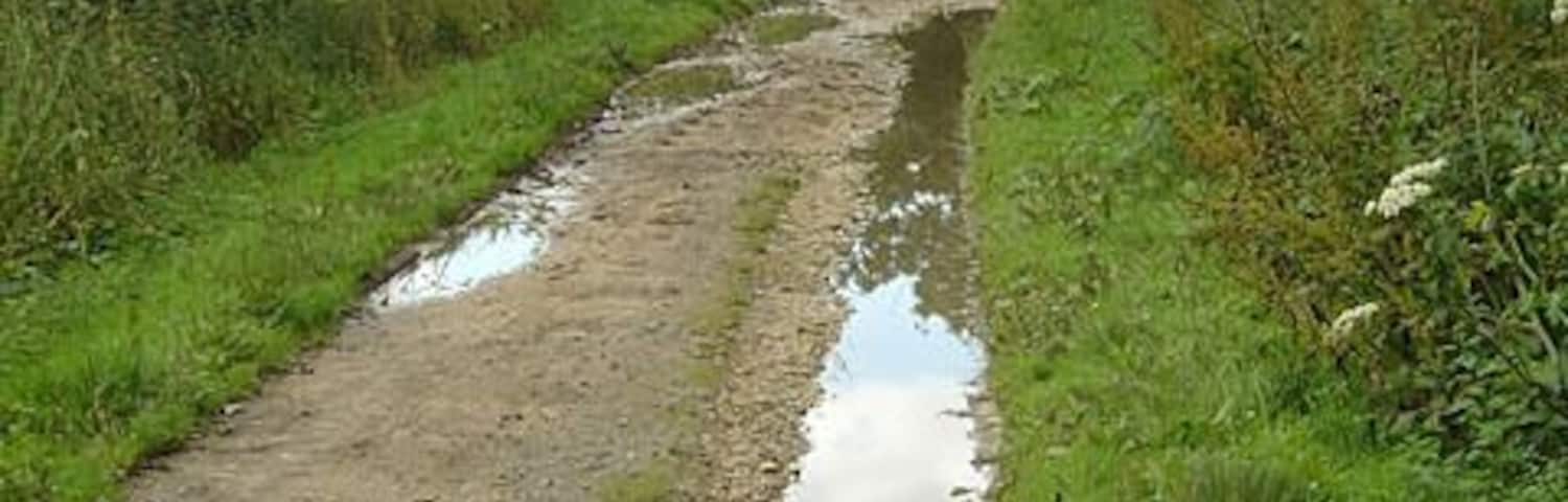 Doncaster Greenway This part of the Greenway has not been improved to the same extent as other parts. The aftermath of recent heavy rain however does not increase its attractiveness, although it was clearly well used. The Greenway is part of the Sustrans national cycle network.