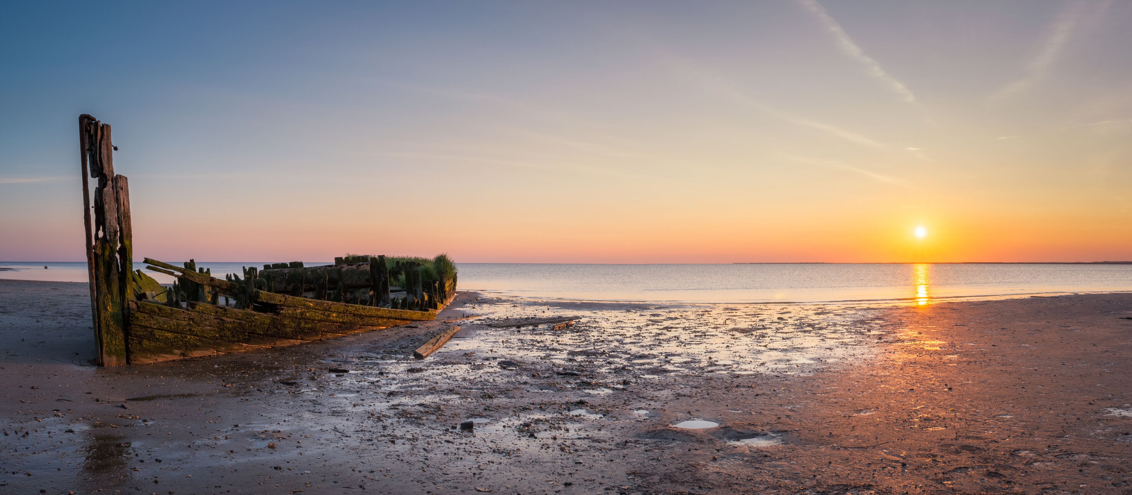 Panorama of a shipwreck in New Jersey 