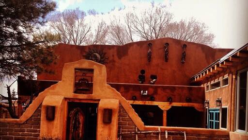 El Bruno's is a delicious find offering customers a relaxing meal in a beautiful building to rest their souls or soles before continuing their journey. I highly recommend the Asado Enchiladas!!!