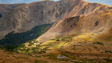 View of the Sangre de Cristo mountain range in the Rocky Mountains as seen from Wheeler Peak, the highest point in New Mexico, in Taos, New Mexico, USA