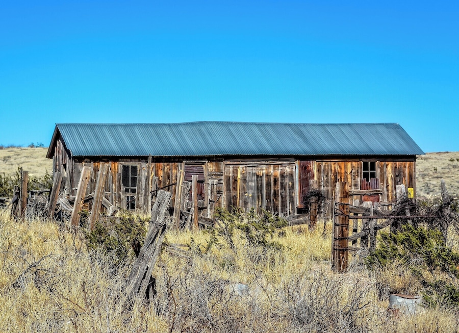 Lake Valley was a silver-mining town that thrived from 1881 to 1893.