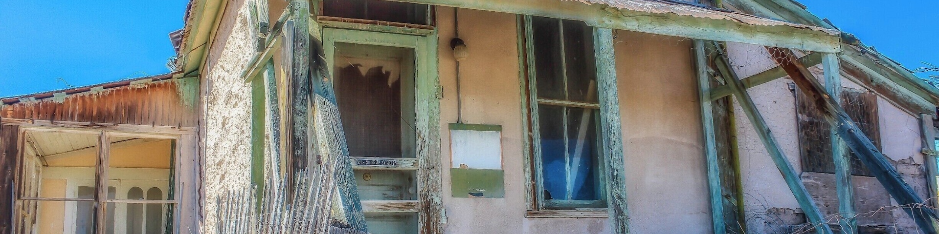 Lake Valley was a silver-mining town that thrived from 1881 to 1893.