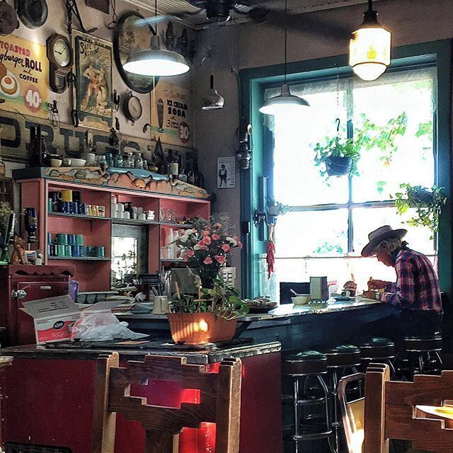 Quaint general store for a breakfast stop while roadtripping from Las Cruces to Albuquerque