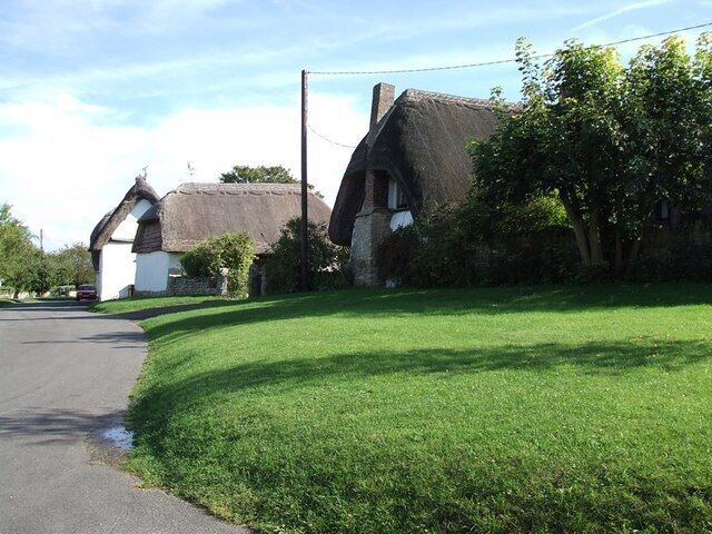 Westlington. On the 1940s OS map Westlington is given almost as much prominence as Dinton, but now it seems that the former has become an adjunct to the latter, with the cottages here being on Westlington Green, Dinton.