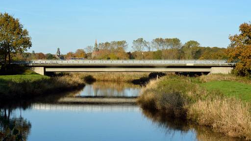 Die Brücke der Bundesstraße 206 über die Stör in Kellinghusen