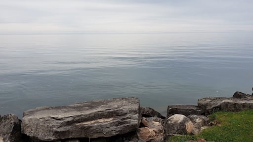 The calm of Lake Ontario gently laps the boulders, set to save the shoreline. Such a contrast to what the lake is capable of.
Peace
#LifeAtExpedia