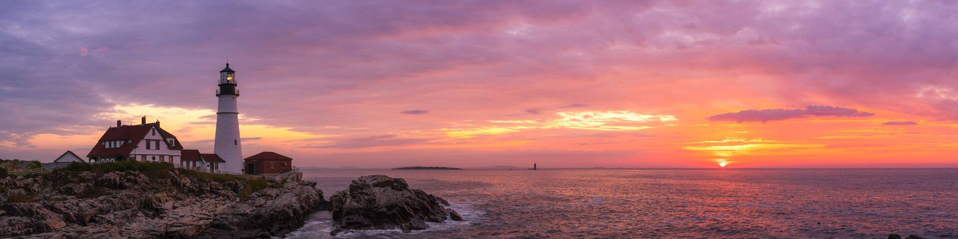 Portland Head Lighthouse Panorama at sunrise in Cape Elizabeth, Maine