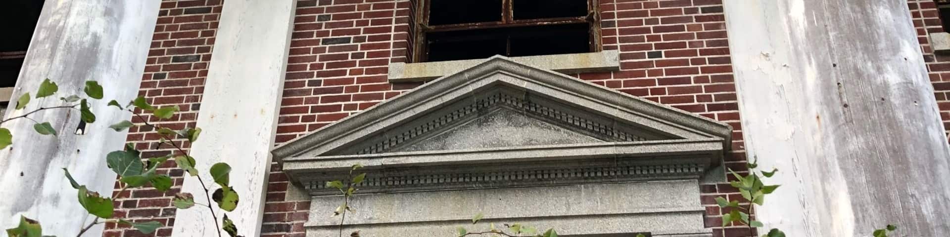 Super spooky old haunted asylum definitely a bucket list ghost hunter heaven