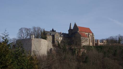 Lutherstadt Mansfeld im Landkreise Mansfeld-Südharz in Sachsen-Anhalt. Das Schloss oberhalb des Ortes steht unter Denkmalschutz.