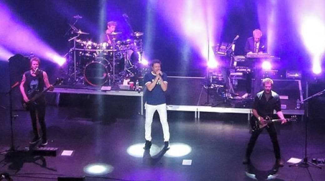 Duran Duran plays the Capitol Theatre in Port Chester, NY in support of their Paper Gods album. Here they perform "Rio" to close out the night. #duranlive