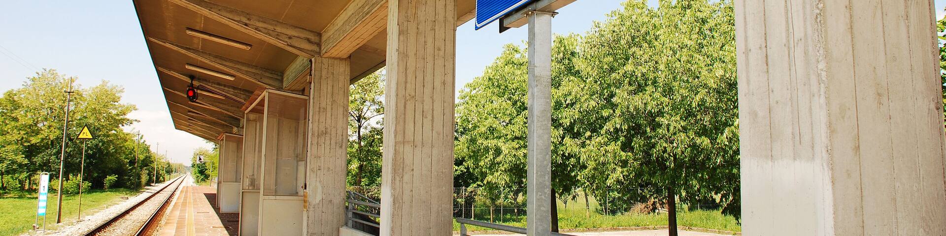 Moimacco Train Station