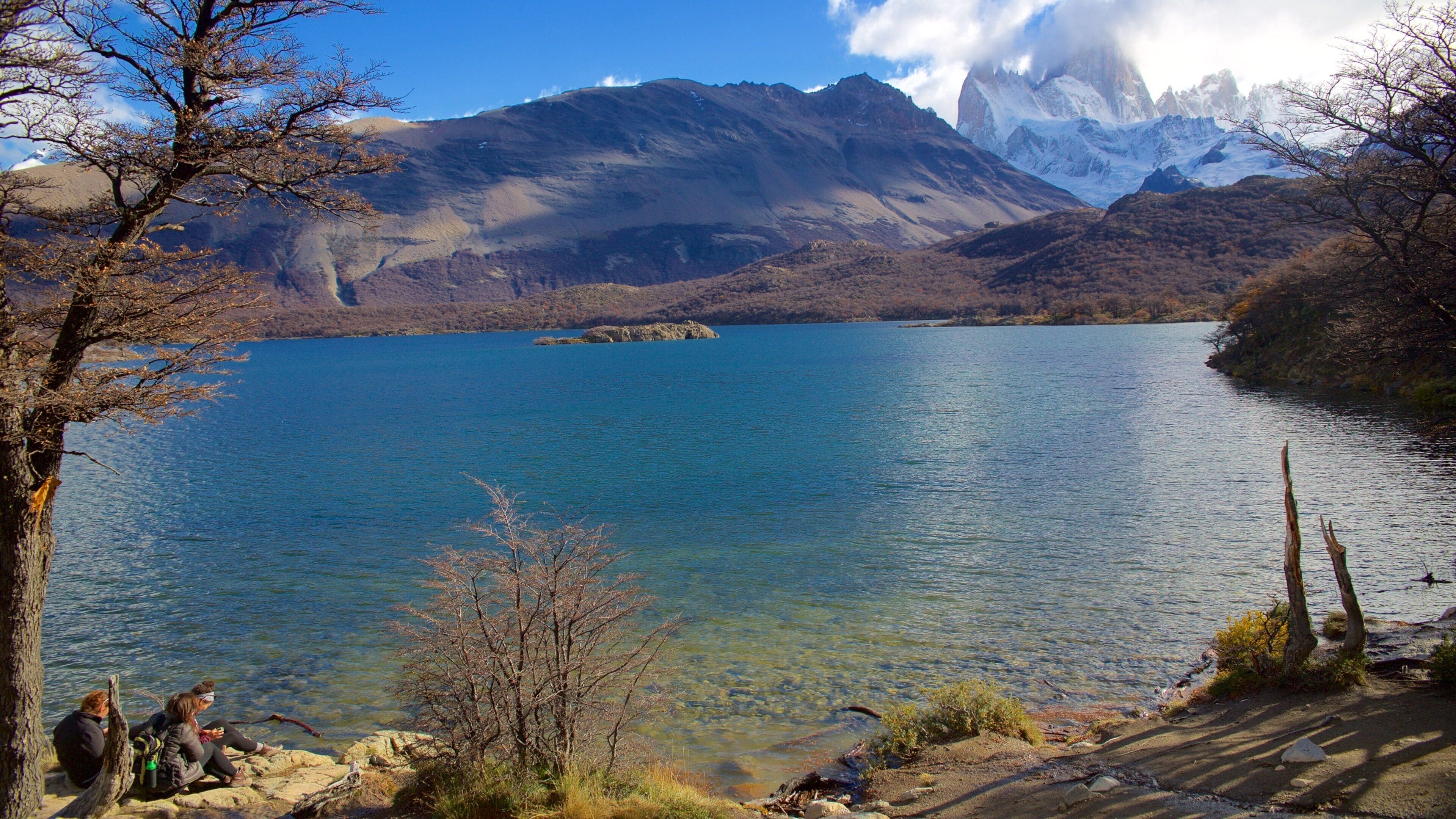 Los Glaciares National Park showing tranquil scenes, a lake or waterhole and mountains