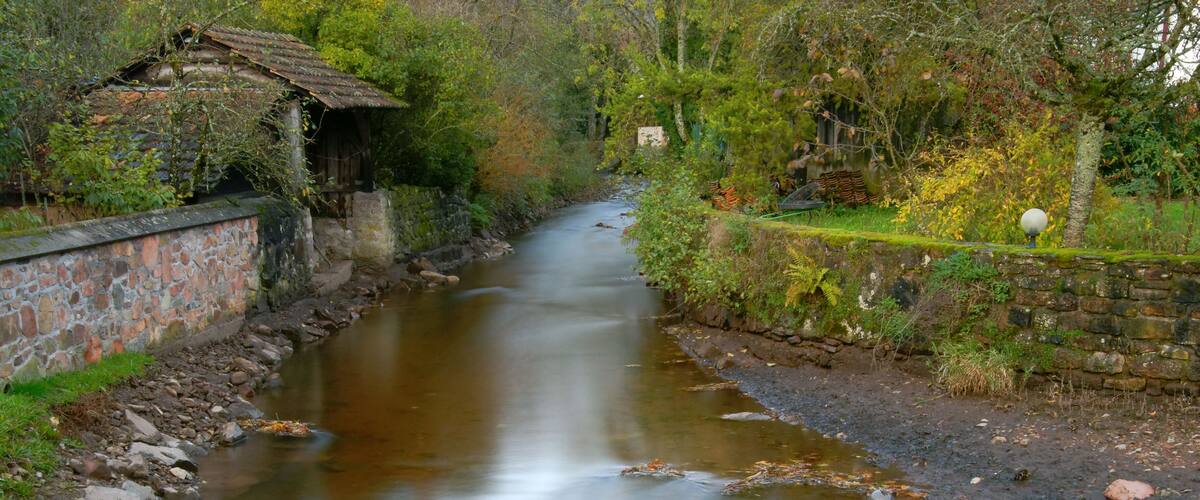 This file was uploaded with Commonist. La Rougegoutte, à Rougegoutte. Photo réalisée avec un filtre ND400.
