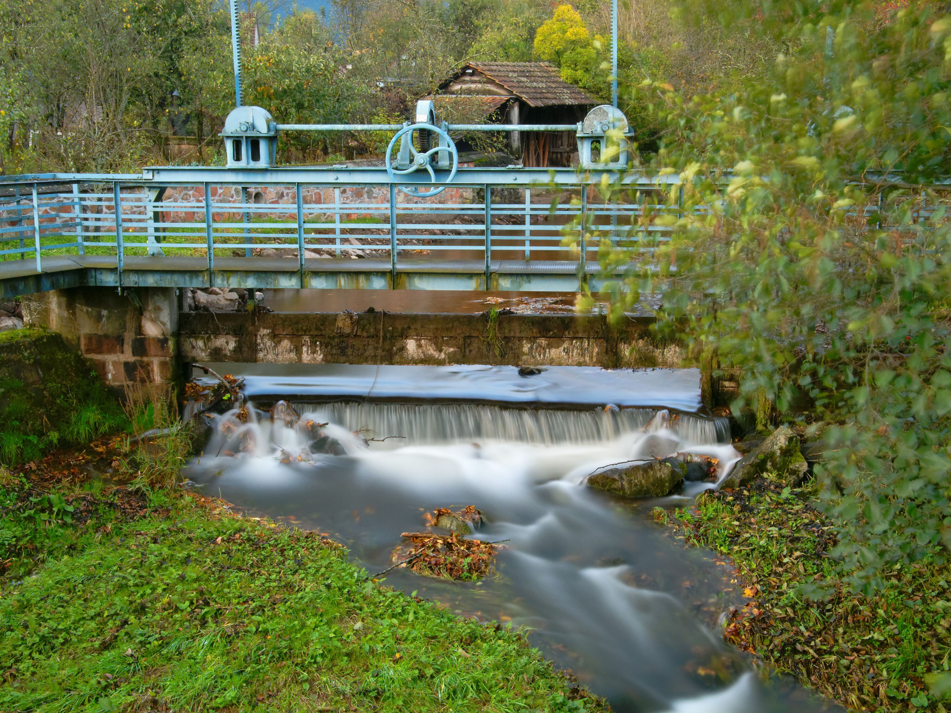 This file was uploaded with Commonist. La Rougegoutte, à Rougegoutte. Photo réalisée avec un filtre ND400.