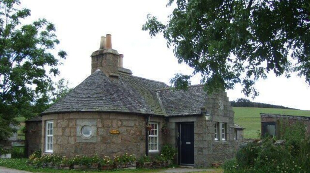 Old Tollhouse, Echt (August)