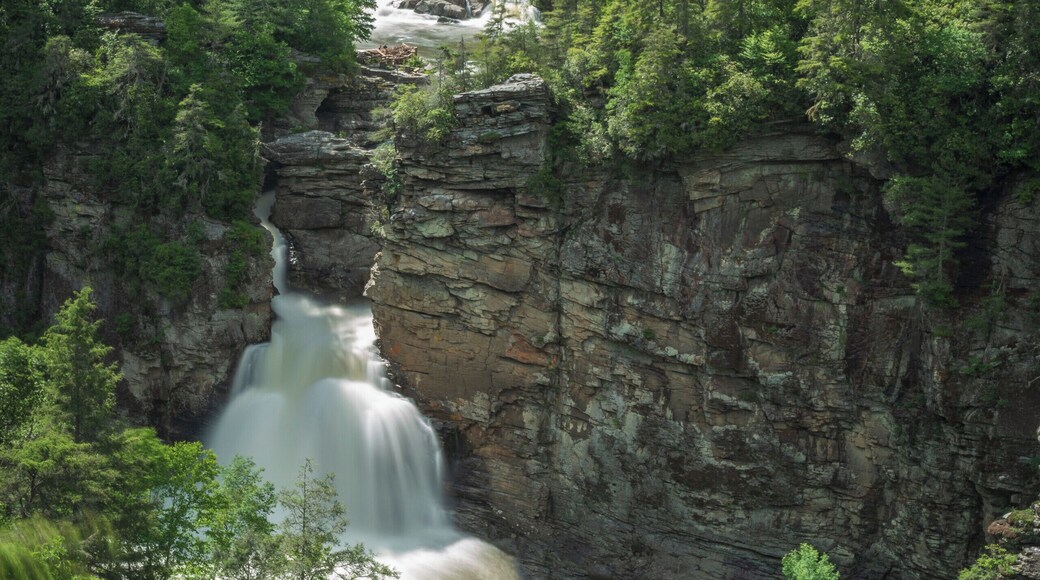 It had been raining steadily for days near Linville Falls. Parts of the Blue Ridge Parkway were inaccessible, but the rains made for a spectacular view of the falls after a relatively short hike. This photo taken at 36mm, F/16.0, 6 sec. @ ISO 100.