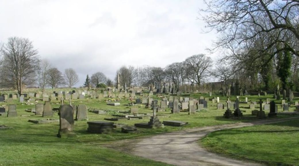 St Paul's Church Graveyard - Bradford Road, Birkenshaw, near to Birkenshaw, Kirklees, Great Britain.