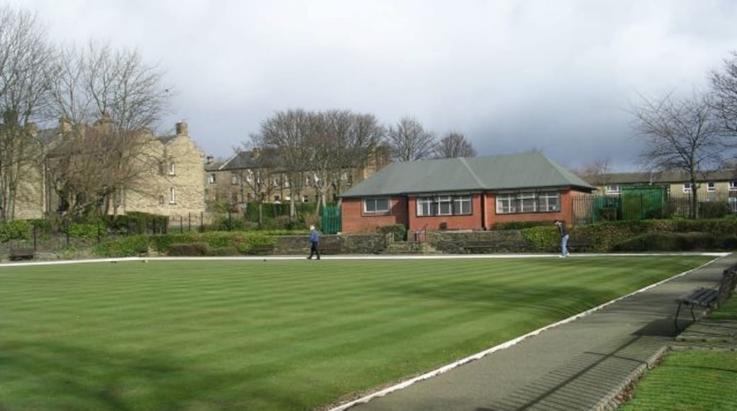 Birkenshaw Park Crown Bowling Green - Bradford Road