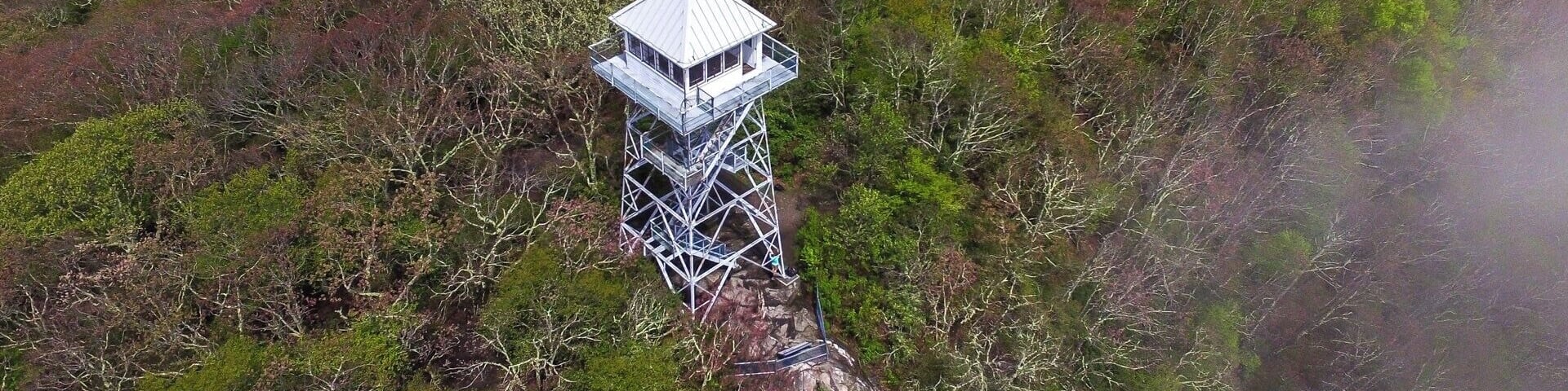 An easy 1/2 mile hike gets you to the top of Albert Mountain and the historic fire tower. Epic views in every direction can be found. For a video guide of the hike to Albert Mountain, please visit: https://www.hdcarolina.com/episode/albert-mountain-fire-tower