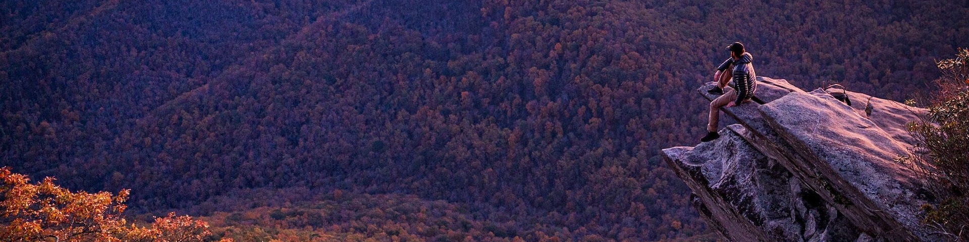 If you're looking for a place to watch both sunrise and sunset this is your spot!
#Trovember