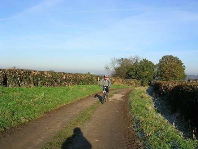 Near Stanton by Bridge. A cold frosty November morning in the valley of the Trent