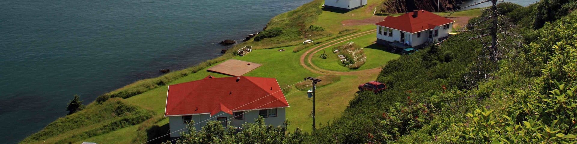 A great place to go for a day trip in Nova Scotia, Canada. The Cape D'Or lighthouse on the Bay of Fundy is a little off the beaten path, but well worth the journey and never crowded. Perfect location to enjoy some peace and quiet while taking in the ocean scenery and tall cliffs along the coastline. To see one of the best sunsets, it's best to stay the night. There is a seasonal restaurant and small inn at the lighthouse keepers buildings.